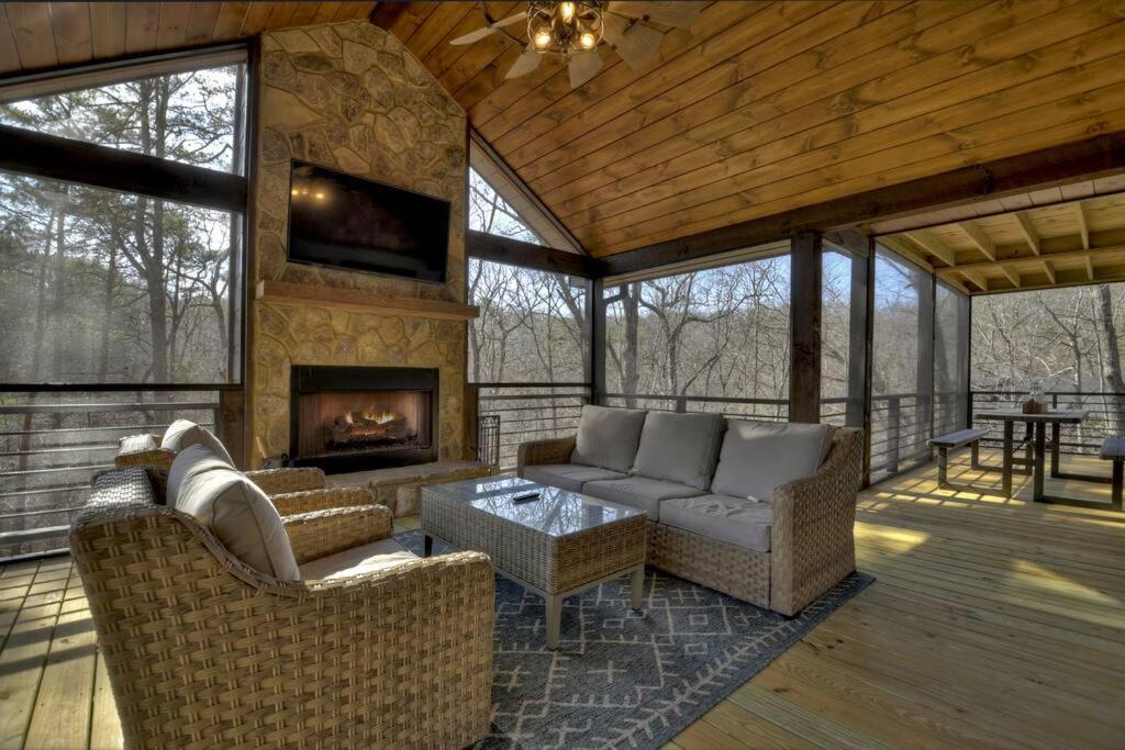 Villa Rosewood Retreat - Hot Tub Fire Pit Pool Table Blue Ridge Esterno foto